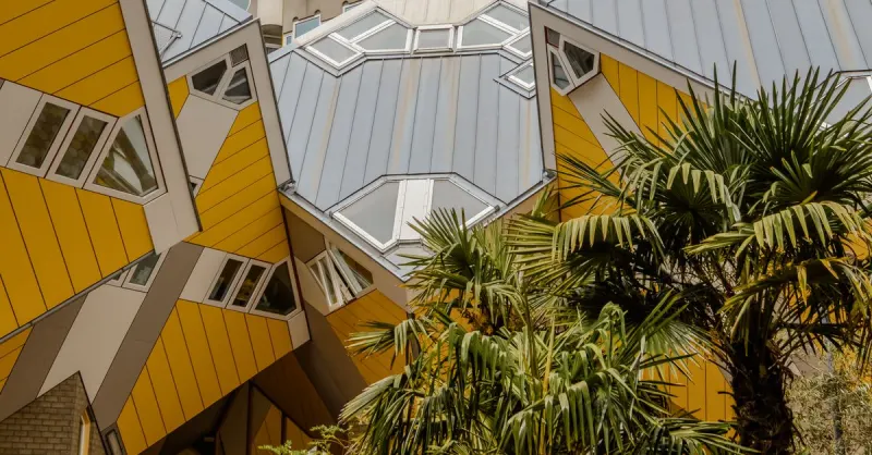 On-Chain Futures Have a House Edge: Spread and Funding Explained